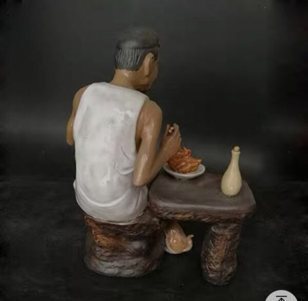 CER00973-Hand Painted Elderly Man Figurine-04 - Image 9