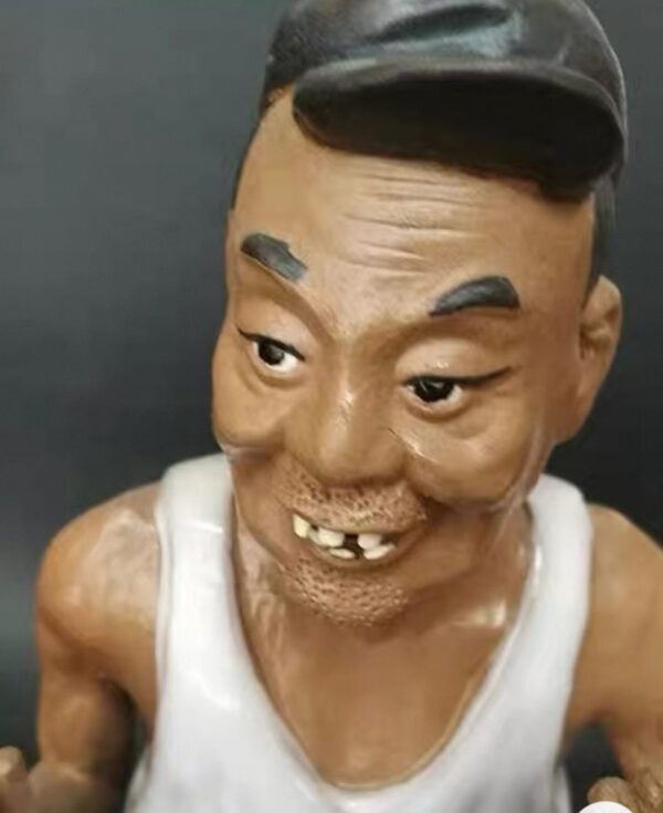 CER00973-Hand Painted Elderly Man Figurine-04 - Image 12